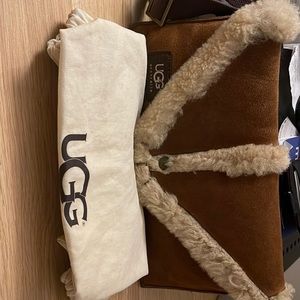 Ugg Chestnut Handbag/Fanny Pack
